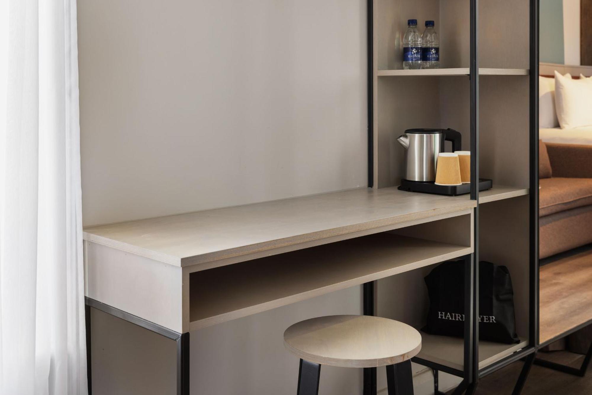 Spark By Hilton London Romford Extérieur photo