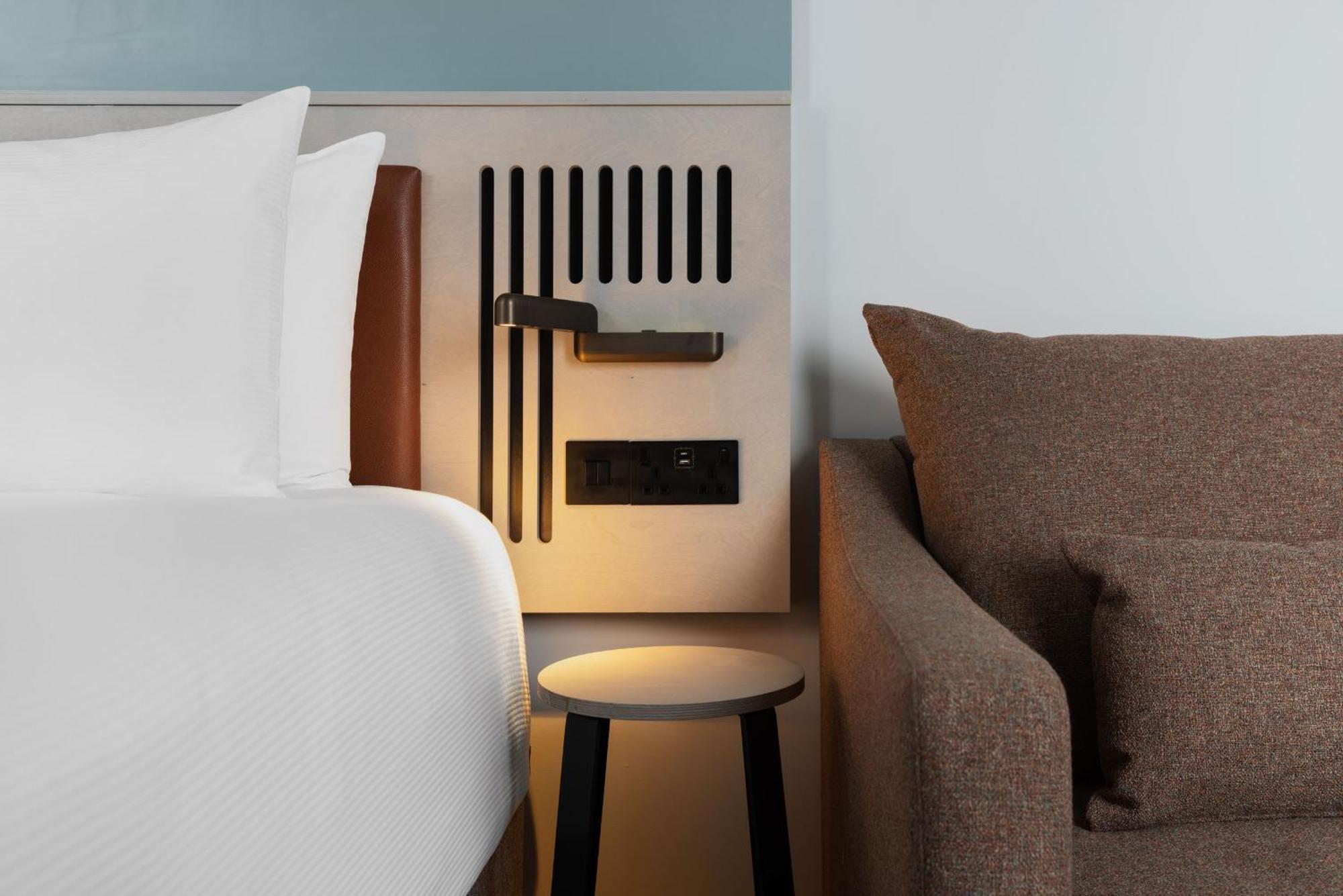 Spark By Hilton London Romford Extérieur photo