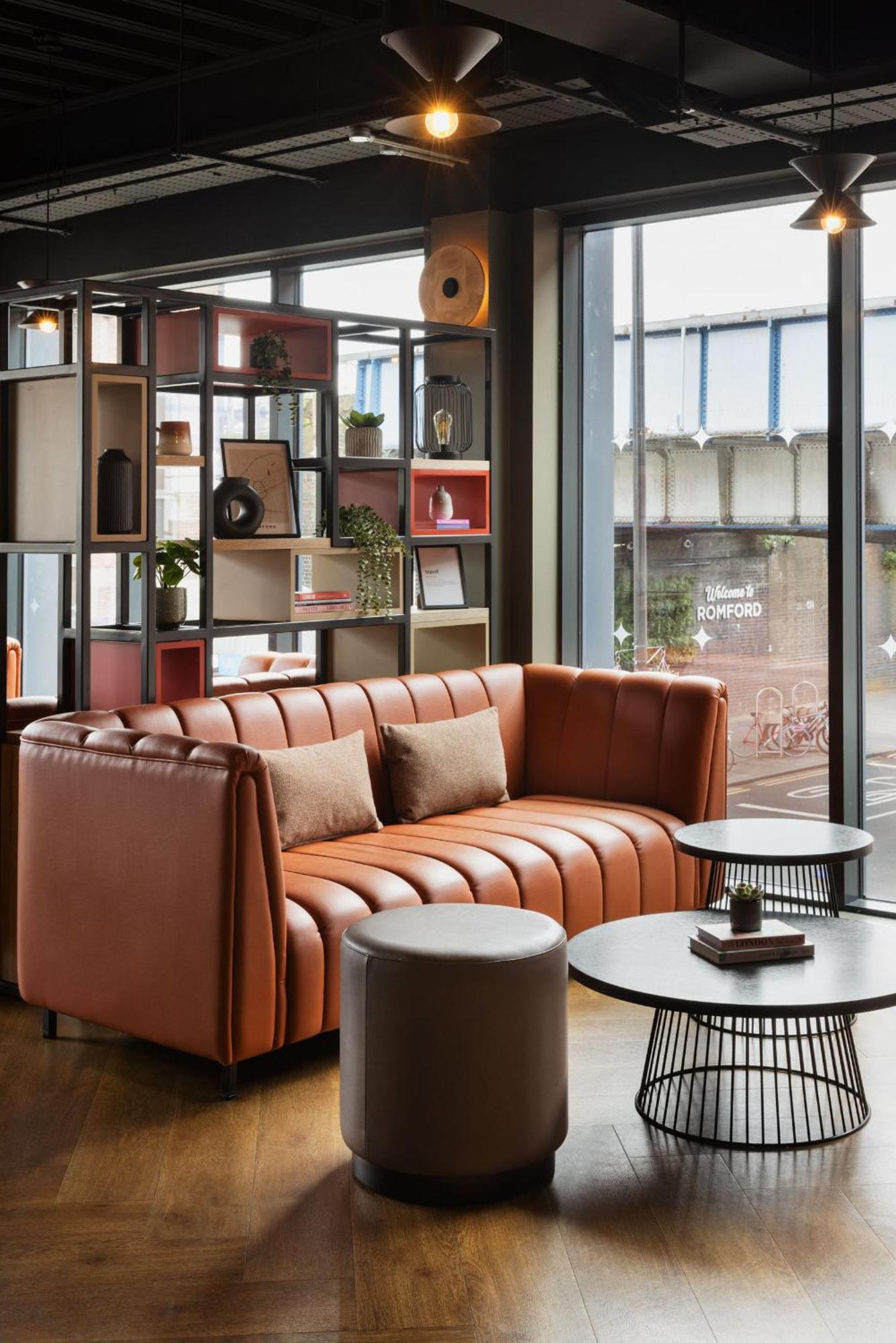 Spark By Hilton London Romford Extérieur photo