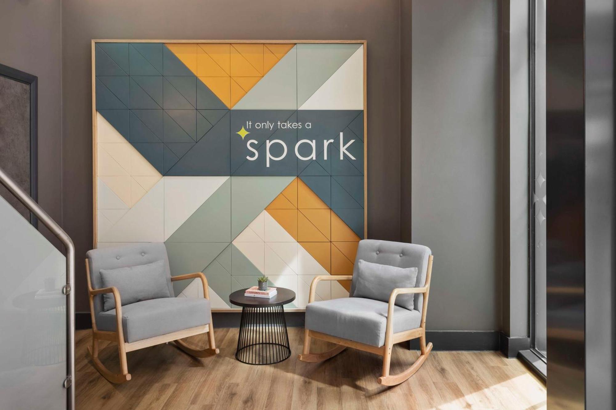 Spark By Hilton London Romford Extérieur photo