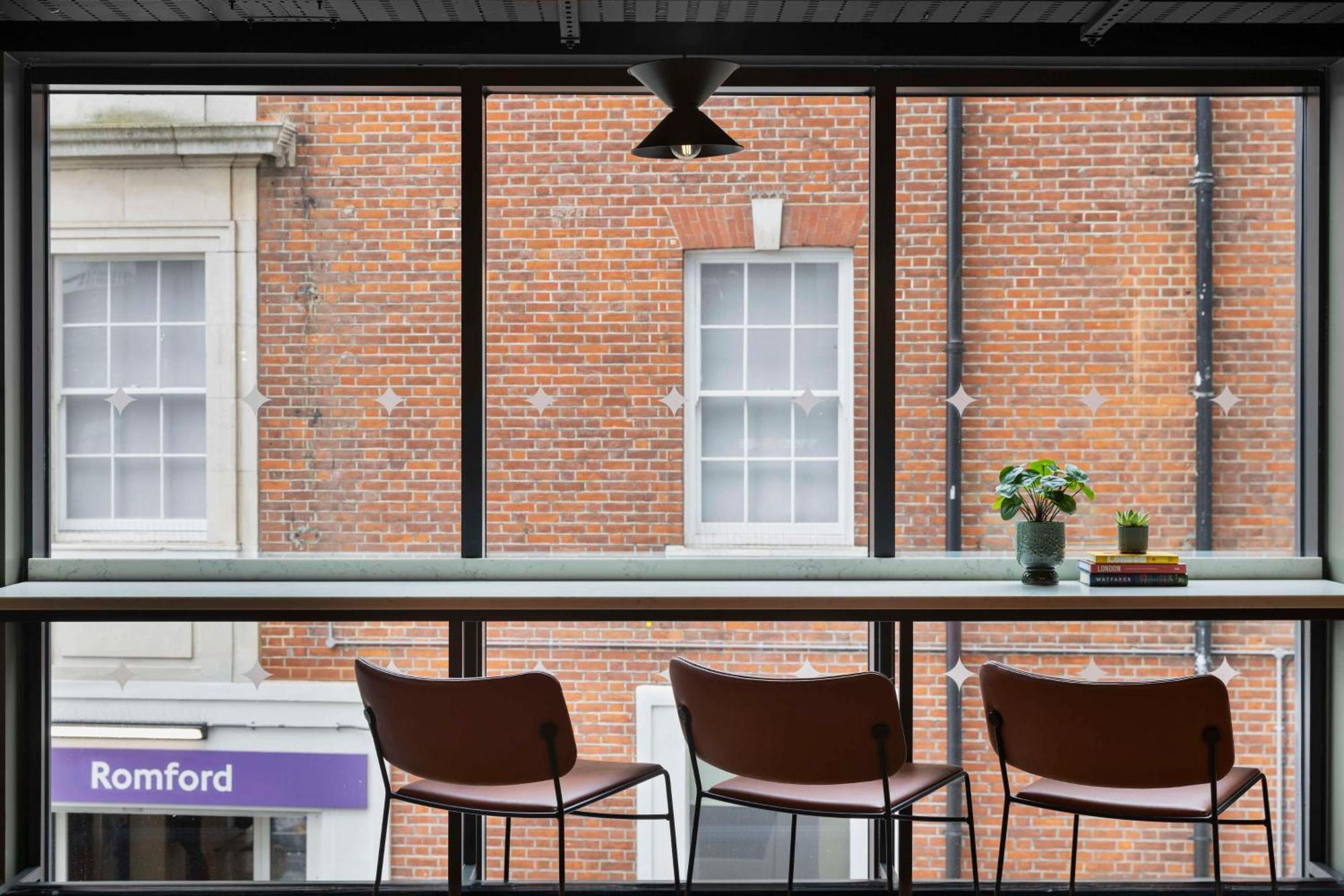 Spark By Hilton London Romford Extérieur photo